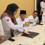 Menteri Agama  Nasaruddin Umar saat meninjau pengurusan Visa Bio Jemaah di Kantor Siskohat