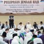 Kepala Kantor Wilayah Kemenag Banten, Nanang Fatchurahman memberikan sambutan pada pelepasan jemaah haji Pandeglang